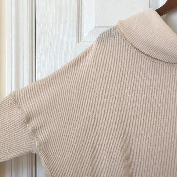 We The Free Juicy Oversized Rib Knit Cowl Neck Split Tulip Back Sweater Cream M - Picture 3 of 12